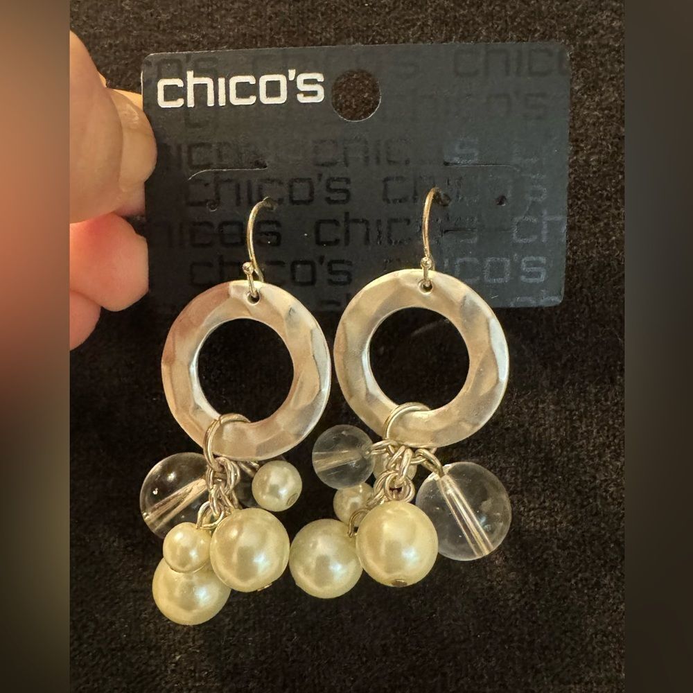 0102-Chico's Gold and‎ Pearl Dangle Earrings
